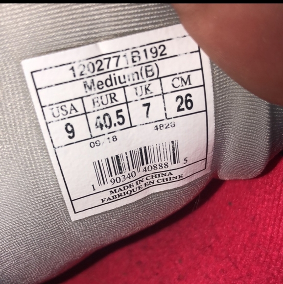 Brooks ghost 11 size 9 EUC - Picture 5 of 11